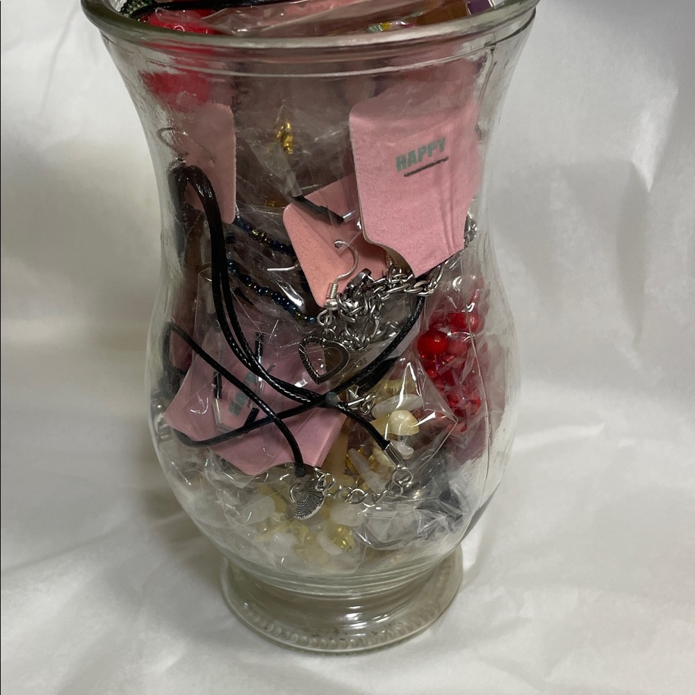 Assorted NWT Jewelry in Glass Vase - Picture 14 of 14